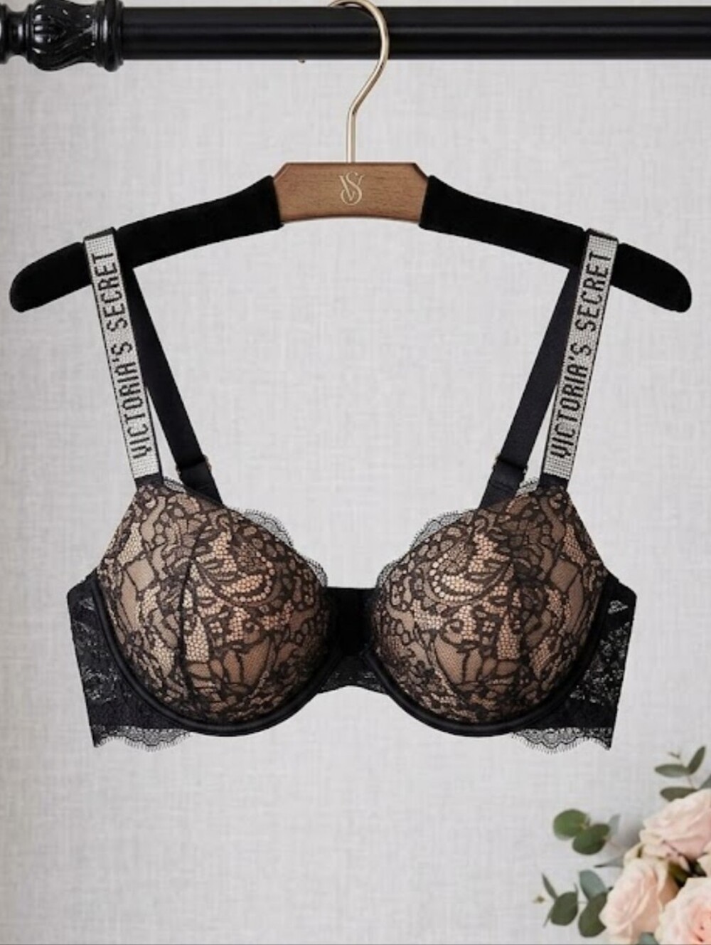 Victoria's Secret very sexy black lace Rhinstones straps push up bra ,